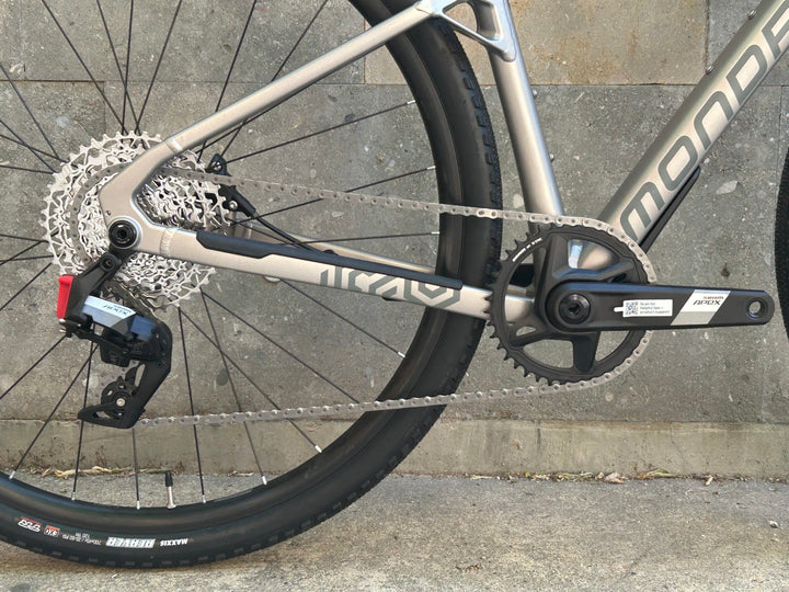 Bicicleta Mondraker ARID R Gravel Alloy Stealth (SRAM Apex AXS)