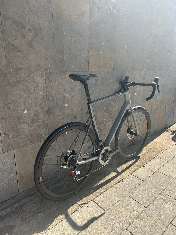 Basso Astra Disc Road Bike (SRAM Force AXS D2) Ex-Demo Size 58