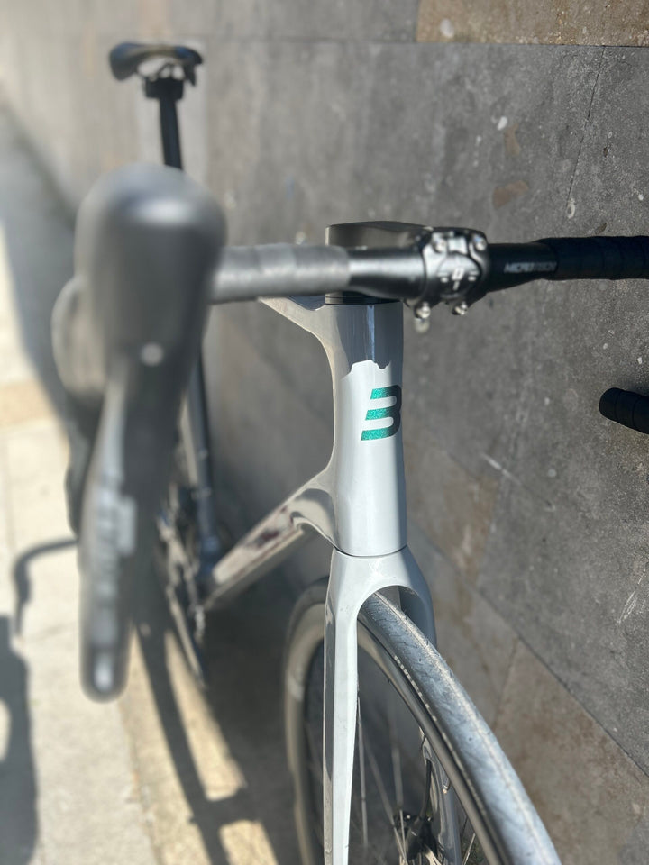 Basso Astra Disc Road Bike (SRAM Force AXS D2) Ex-Demo Size 58