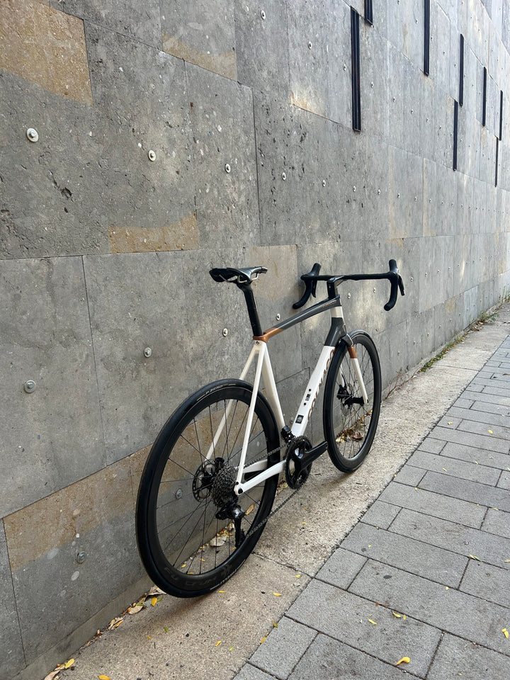 Colnago C68 (Shimano Ultegra Di2) Ex-Rental 2025 Size 550