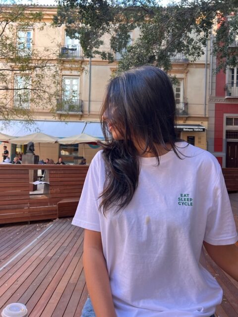 Camiseta Unisex Málaga Puerto del León Blanca