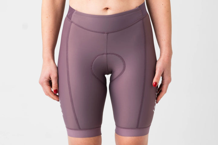 Pantalones cortos de debut para mujer de Isadore