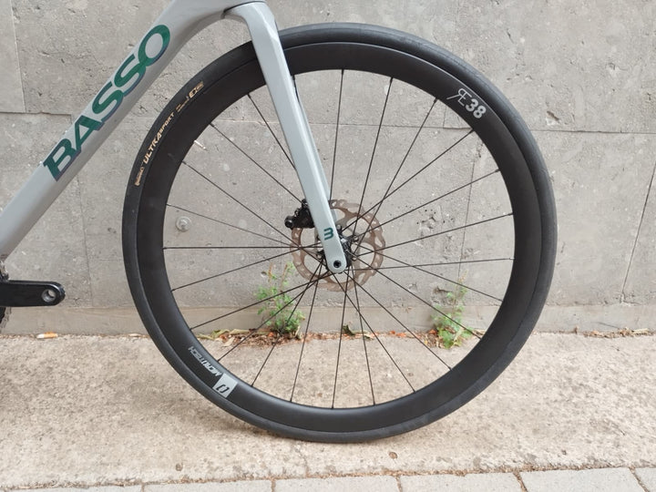 Basso Astra Rennrad 2025 (Shimano 105 di2) Ausstellungsstück Größe 58 (2)