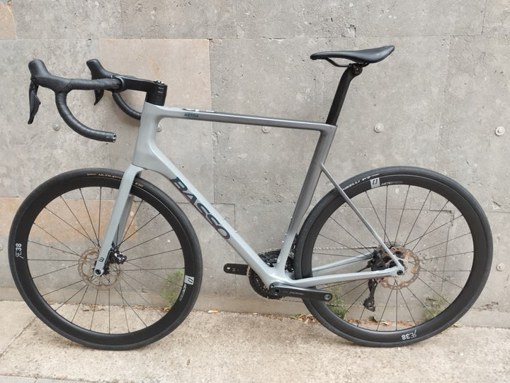 Basso Astra Rennrad 2025 (Shimano 105 di2) Ausstellungsstück Größe 58 (2)
