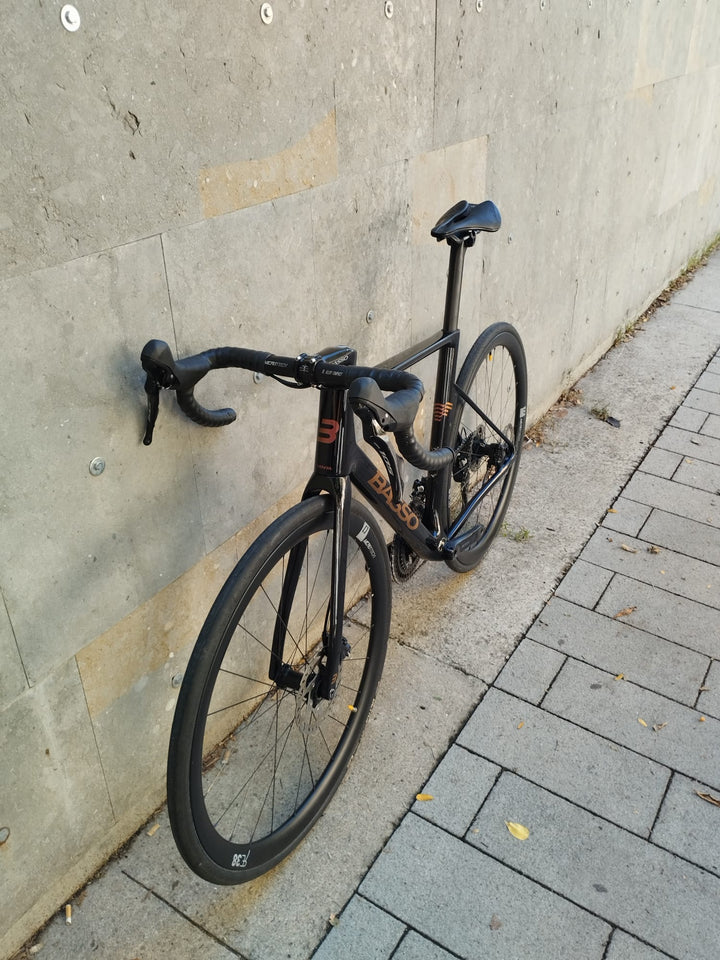Basso Venta R (Shimano 105 12 velocità) Ex-demo Taglia 51 cm