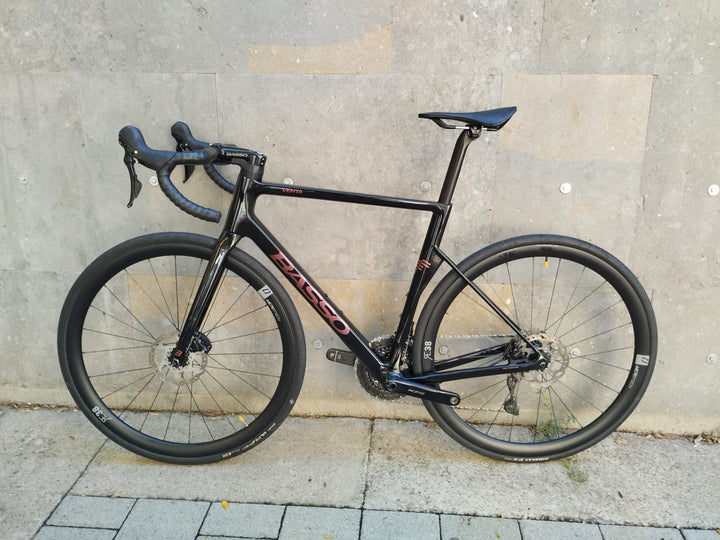 Basso Venta R (Shimano 105 12 velocità) Ex-demo Taglia 51 cm
