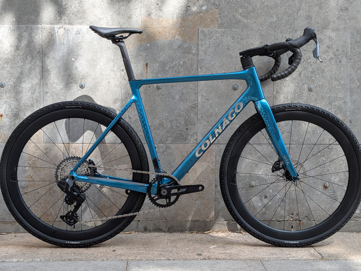 Bicicleta de grava Colnago G4-X (Sram Rival XPLR) Vision SC 45