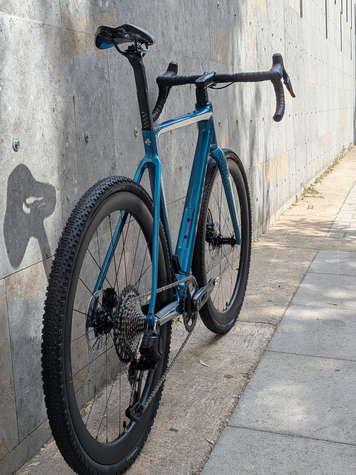 Bicicleta de grava Colnago G4-X (Sram Rival XPLR) Vision SC 45