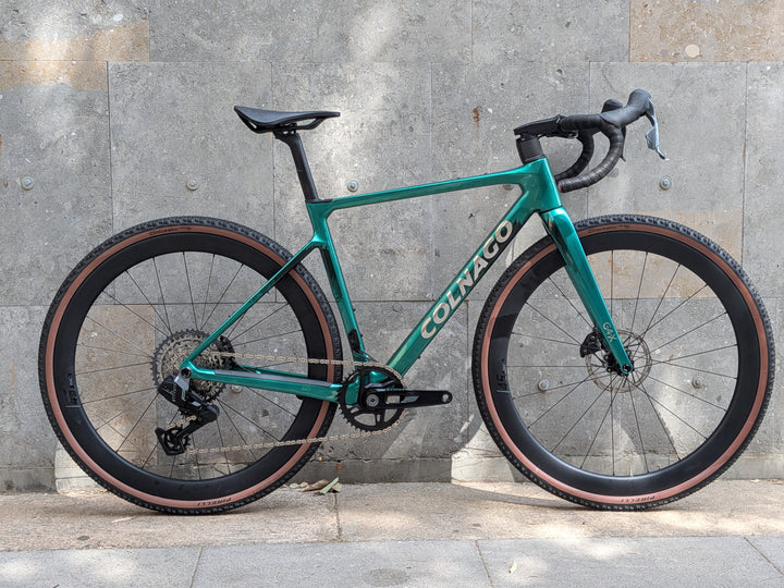 Bicicleta de grava Colnago G4-X (Sram Rival XPLR) Vision SC 45