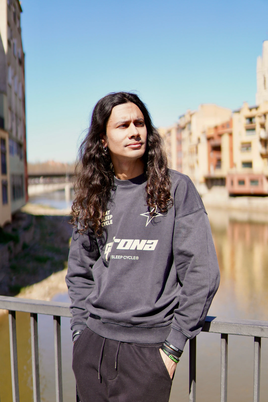 Samarreta Girona Stars Eat Sleep Cycle - Negre Teñit