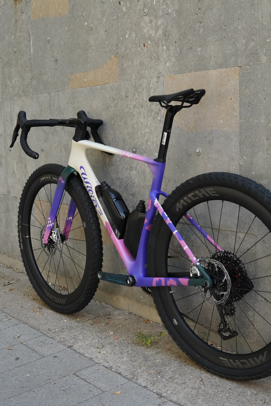 Wilier Rave SLR ID2 (SRAM RED XPLR AXS 1x13) PM - The Grip