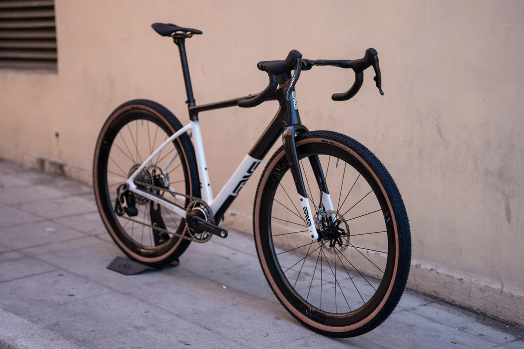 Enve Mog (Sram Red AXS XPLR) Aspen White Size 54