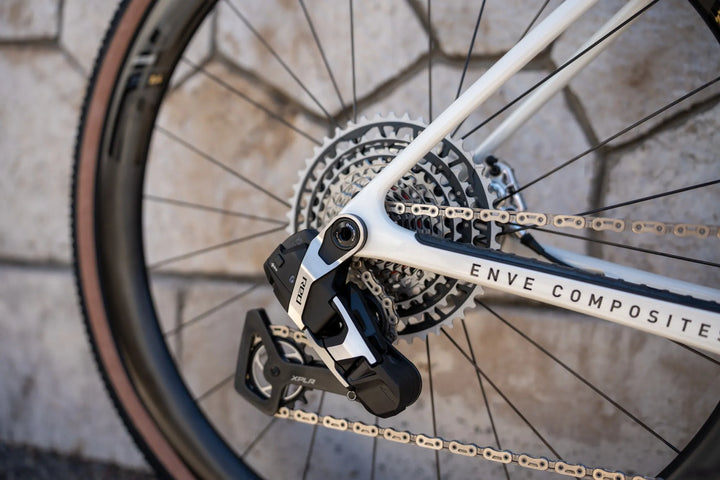 Enve Mog (Sram Red AXS XPLR) Aspen White Size 54