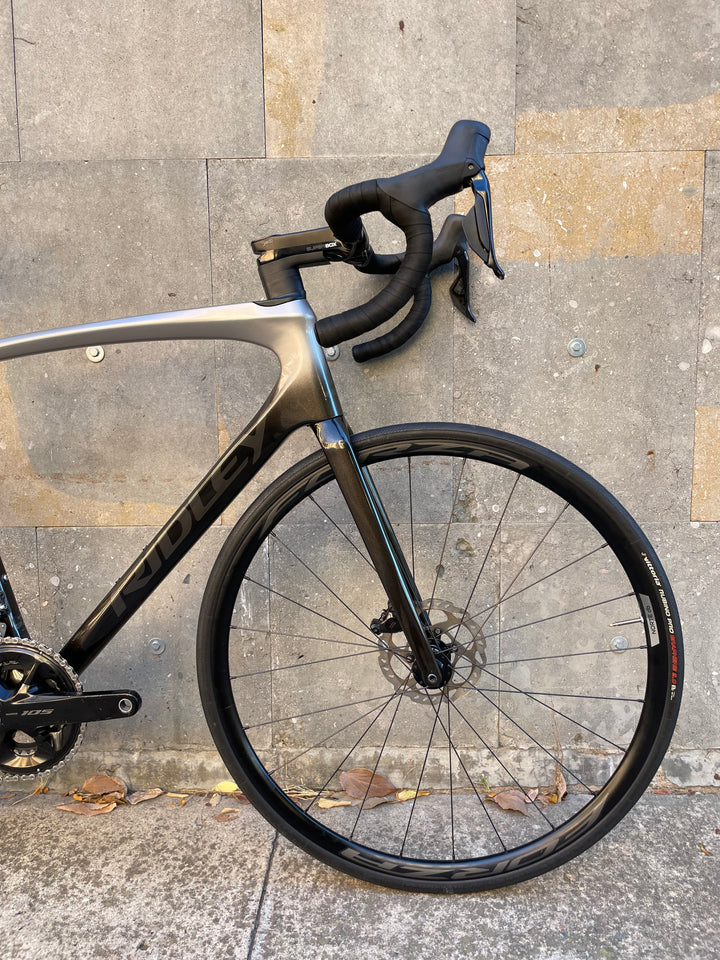 Ridley Fenix SLiC Road Bike (Shimano 105 Di2) Ex-Demo 2025 Size M