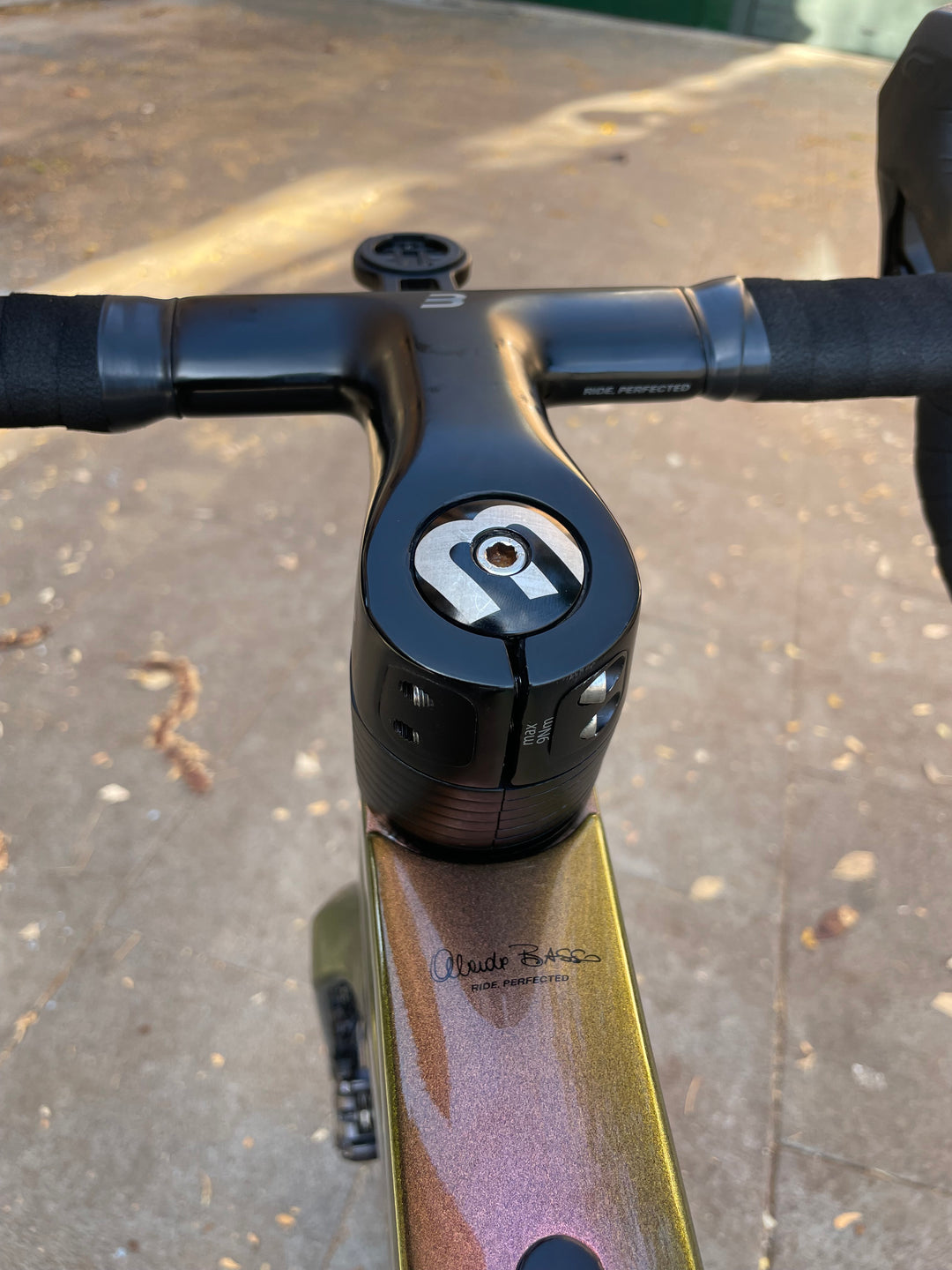 Basso Palta (Shimano GRX di2 2x) Microtech RG38 Levita Bar Ex-Demo 2025 Size L