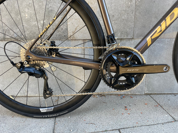 Ridley Fenix Disc (Shimano 105) Ex-Demo Talla M (57)