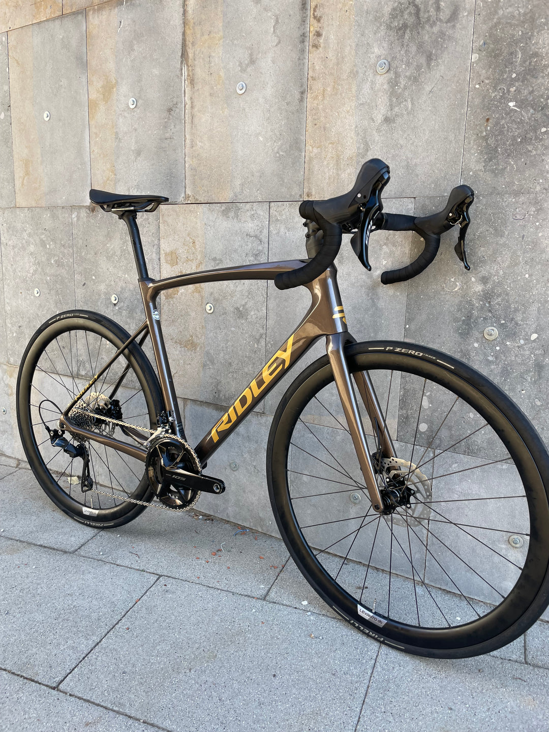 Ridley Fenix Disc (Shimano 105) Ex-Demo Talla M (57)