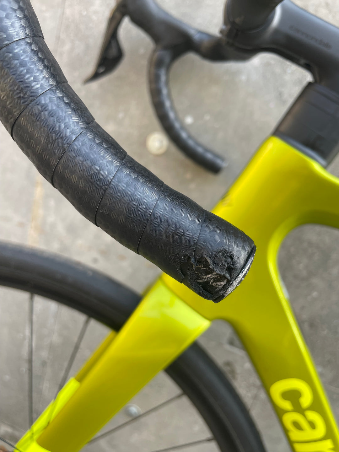 Cannondale SuperSix EVO Carbon 3 Road Bike (SH 105 Di2) Ex-Demo 2025 Size 56