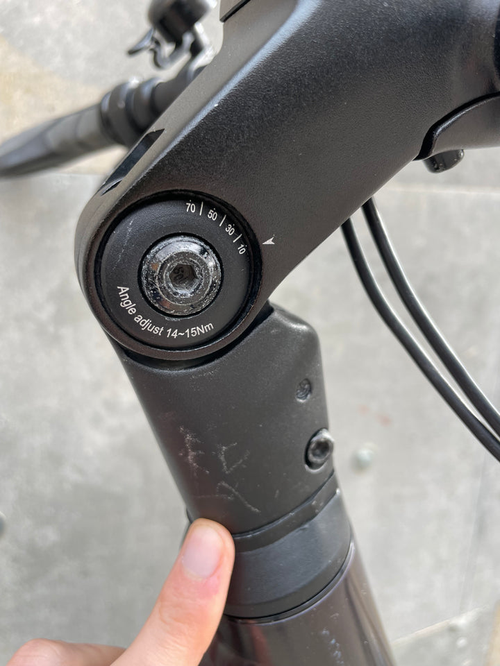 Giant DailyTour E+3 LDS Electric Urban Bike Ex-Demo 2025 Size M