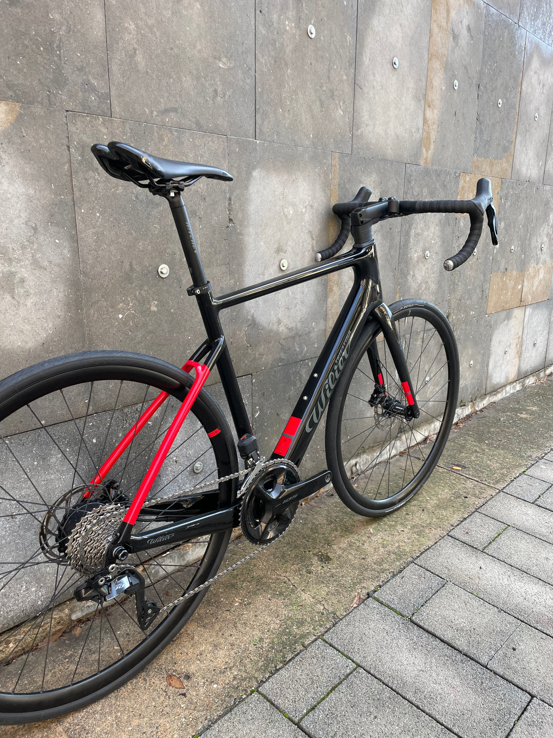 Wilier Garda Hybrid (Shimano 105 Di2) Road Bike / Ex-Demo 2025, Size L