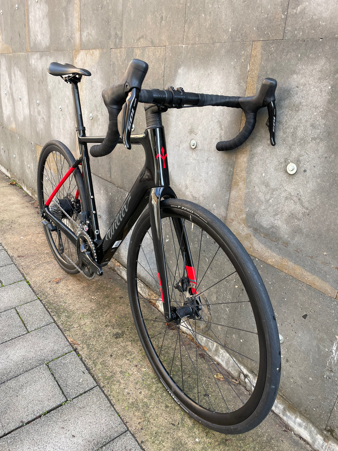 Wilier Garda Hybrid (Shimano 105 Di2) Road Bike / Ex-Demo 2025, Size L