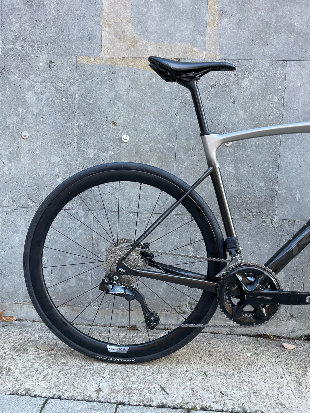 Ridley Fenix SLiC Road Bike (Shimano 105 Di2) Ex-Demo 2025 Size M