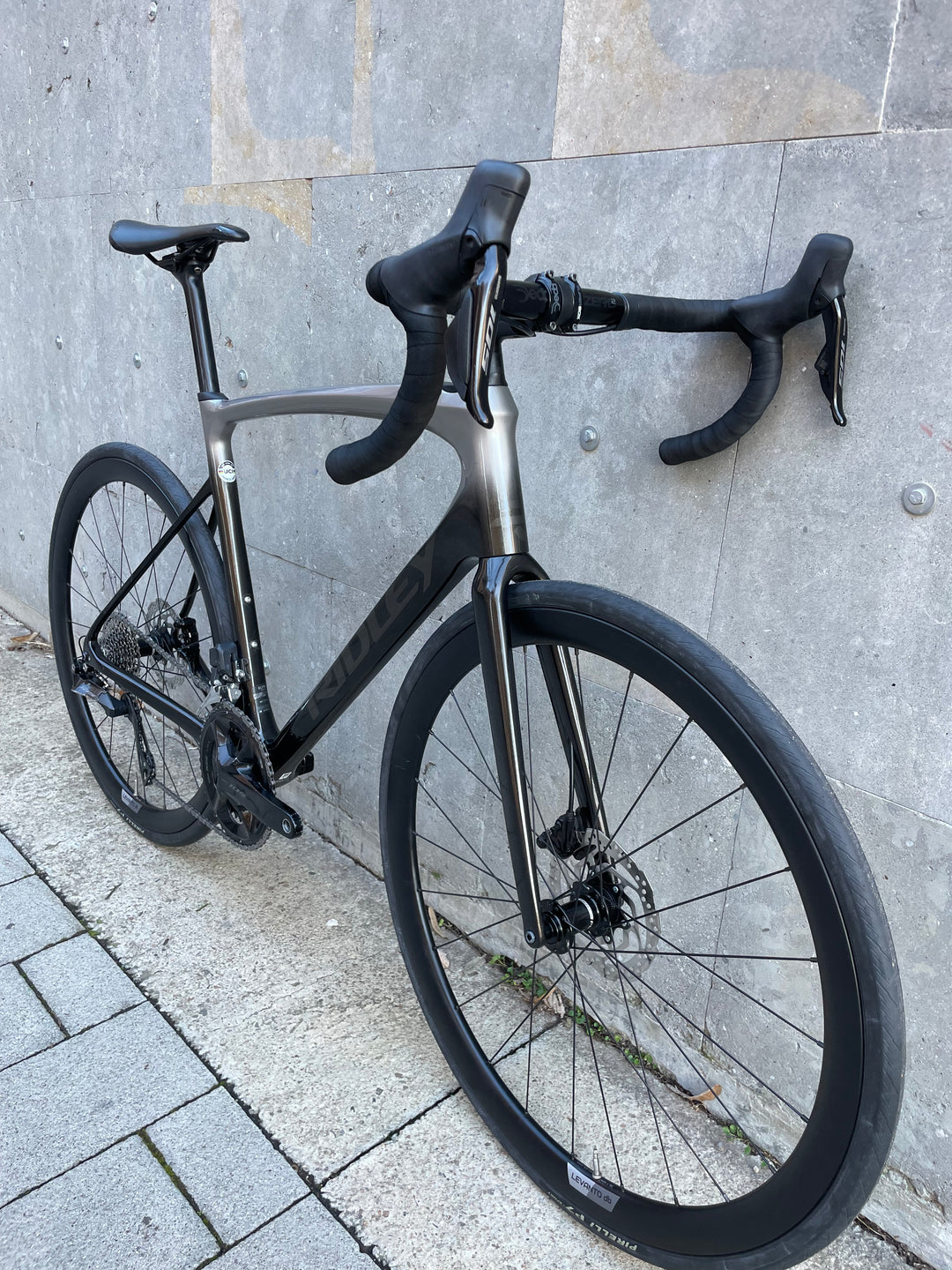 Ridley Fenix SLiC Road Bike (Shimano 105 Di2) Ex-Demo 2025 Size M