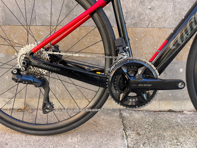 Bicicleta de carretera híbrida Wilier Garda (Shimano 105 Di2 2x12 / Ruedas de aluminio) Exposición 2025 Talla XS