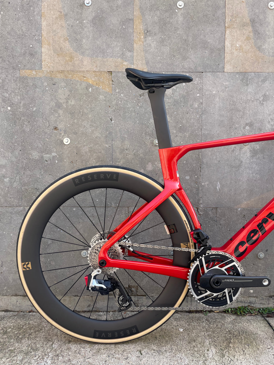 Vélo de route Cervelo S5 (SRAM Red AXS) 2025