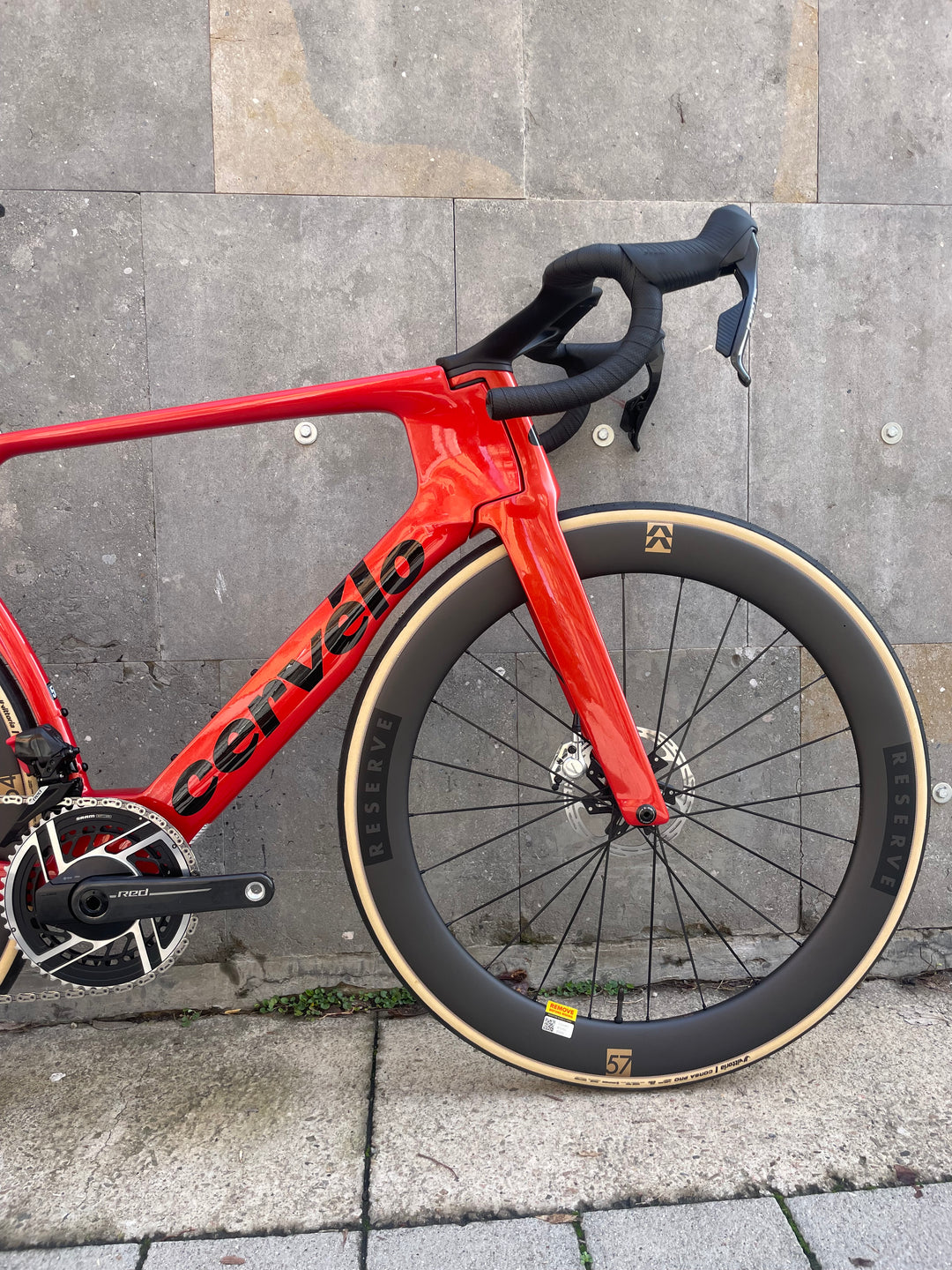 Vélo de route Cervelo S5 (SRAM Red AXS) 2025