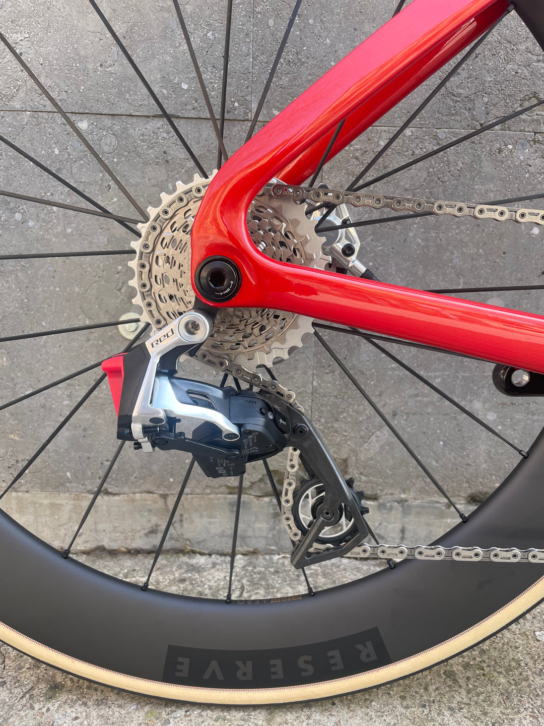 Vélo de route Cervelo S5 (SRAM Red AXS) 2025