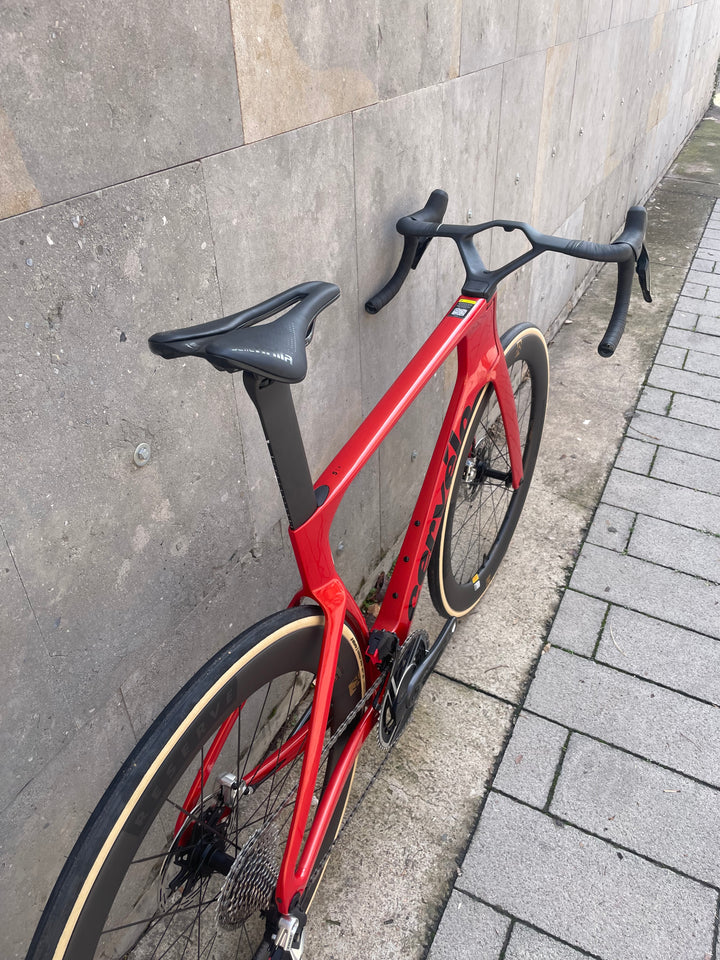 Vélo de route Cervelo S5 (SRAM Red AXS) 2025