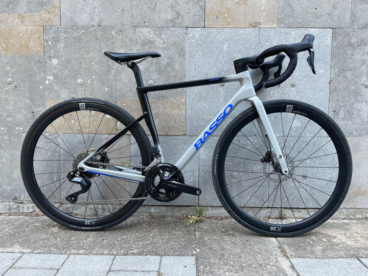 Bicicleta de carretera Basso Astra Disc (Shimano 105 di2) Ex-Demo Mida 48