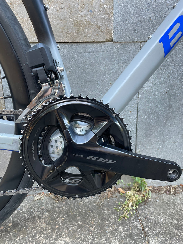 Bicicleta de carretera Basso Astra Disc (Shimano 105 di2) Ex-Demo Mida 48
