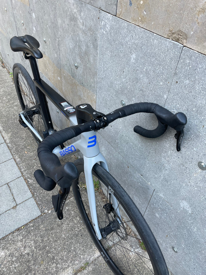 Bicicleta de carretera Basso Astra Disc (Shimano 105 di2) Ex-Demo Mida 48