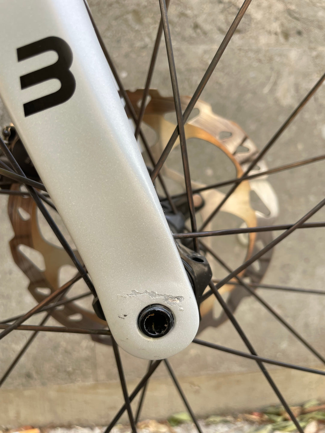 Bicicleta de carretera Basso Astra Disc (Shimano 105 di2 / RE38) talla 61 ex demo