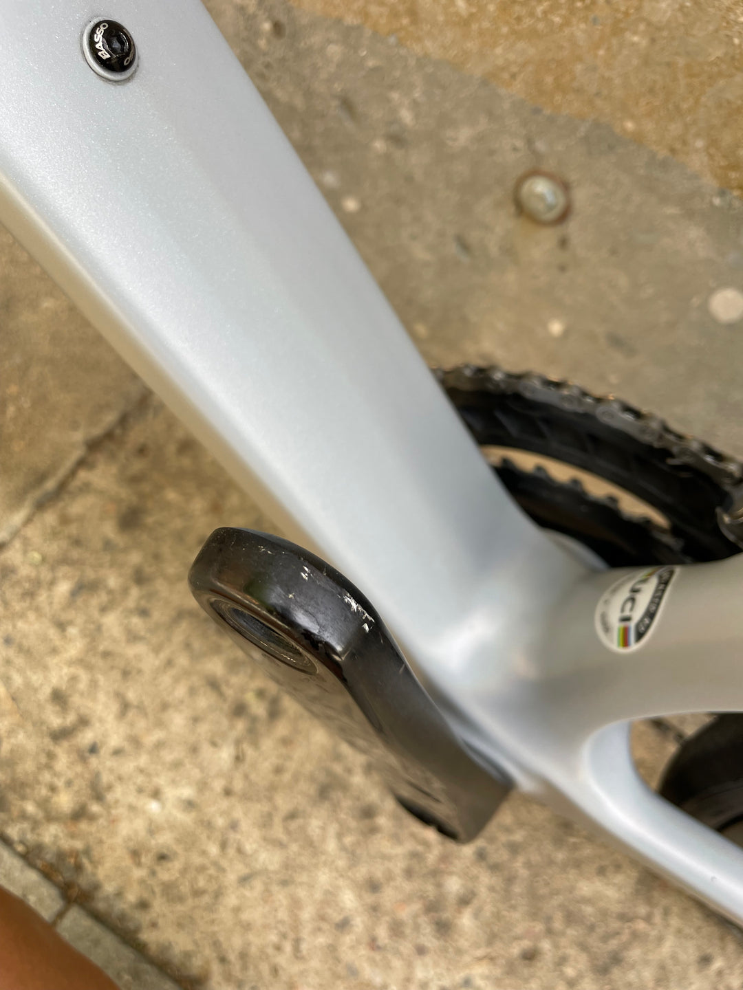 Bicicleta de carretera Basso Astra Disc (Shimano 105 di2 / RE38) talla 61 ex demo