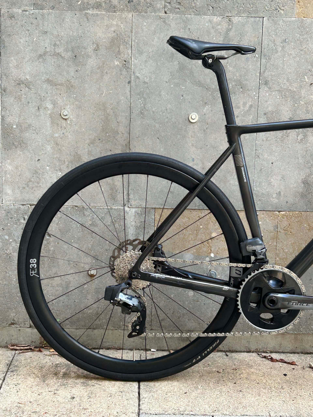 Bicicleta de carretera Basso Diamante Disc (SRAM Force AXS) Ex-Demo Talla 51