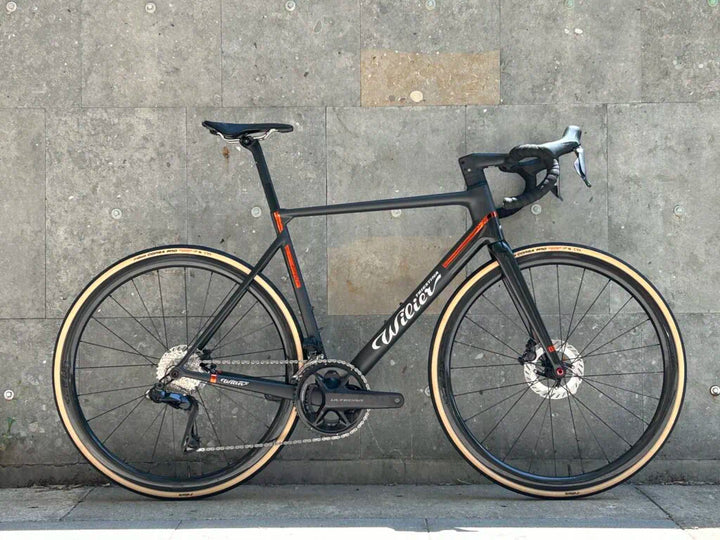 Wilier Verticale SLR – Ultegra Di2 | Kleos 36 | Negro Core