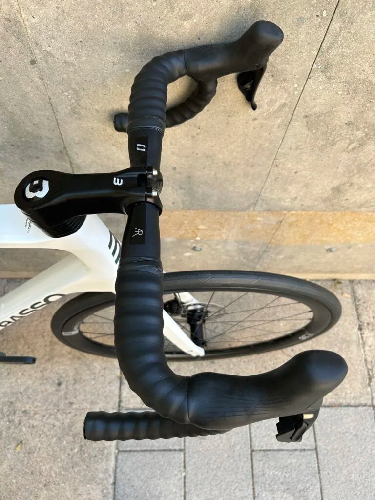 Basso Astra Disc Road Bike (Shimano 105 di2 / RE38)