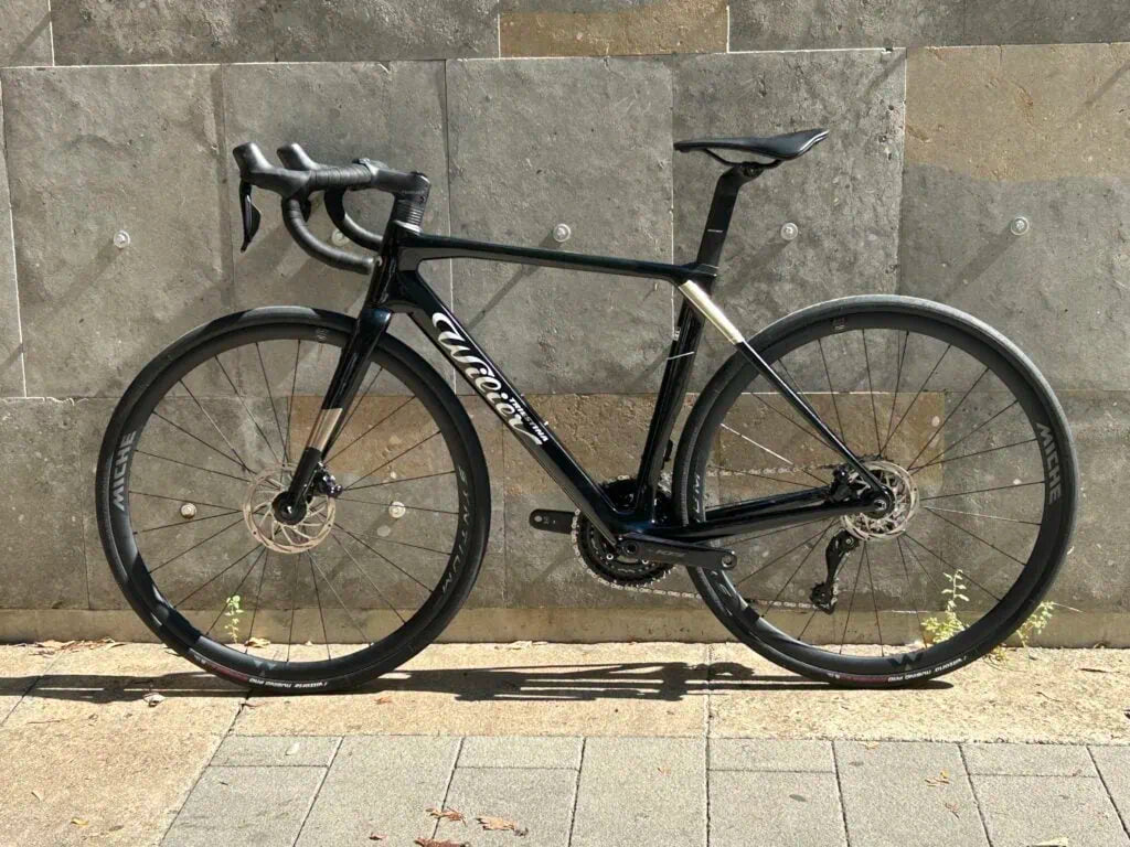 Wilier Granturismo SL Road Bike (Shimano 105 Di2 / Alu Wheels) - Ex-Demo 2025 - S (Black/Silver 01)