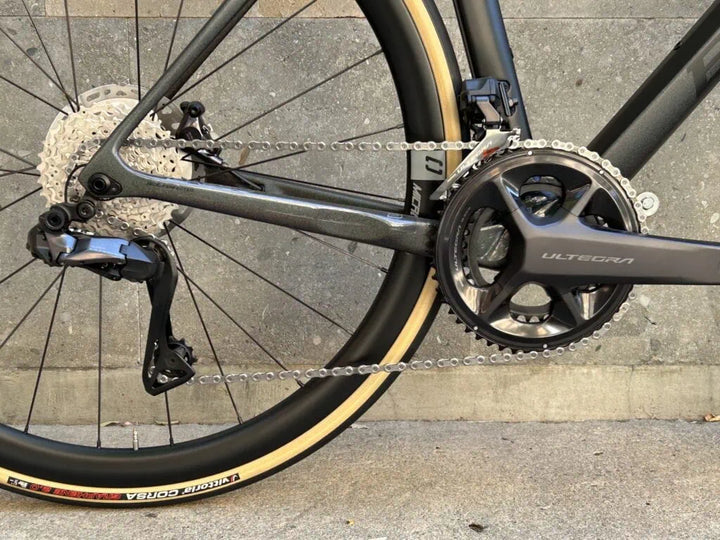 Basso Diamante SV Disc Road Bike (Shimano Ultegra Di2 / RE38)