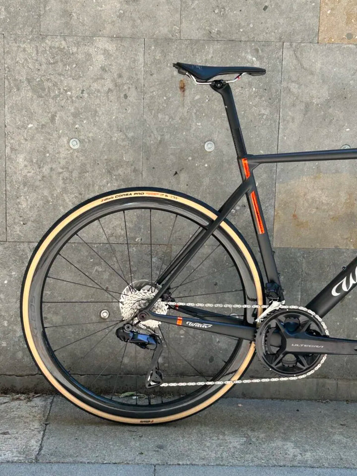 Wilier Verticale SLR – Ultegra Di2 | Kleos 36 | Negro Core