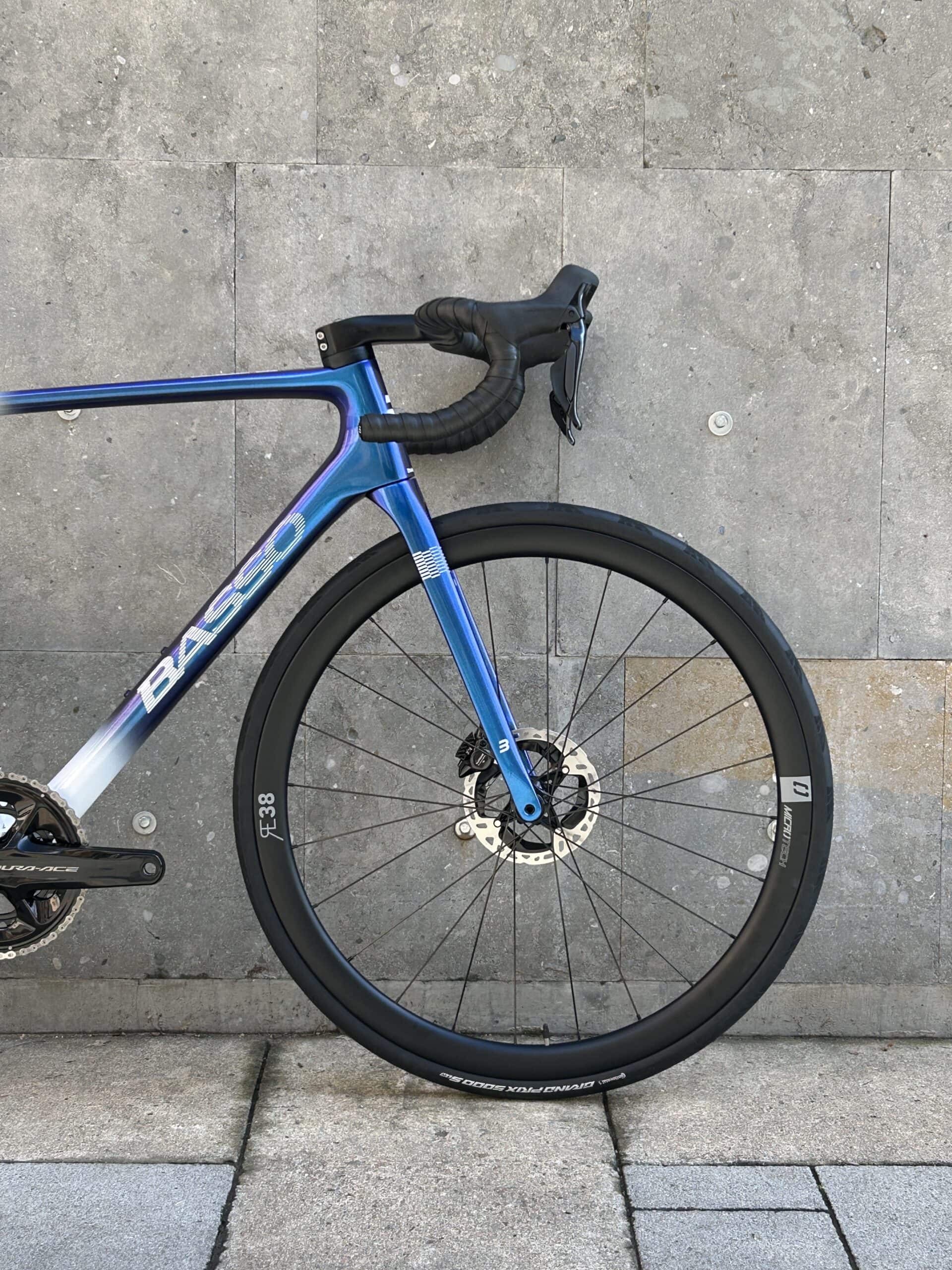 Basso Diamante SV X Campagnolo Record - Dream Roadbike Build