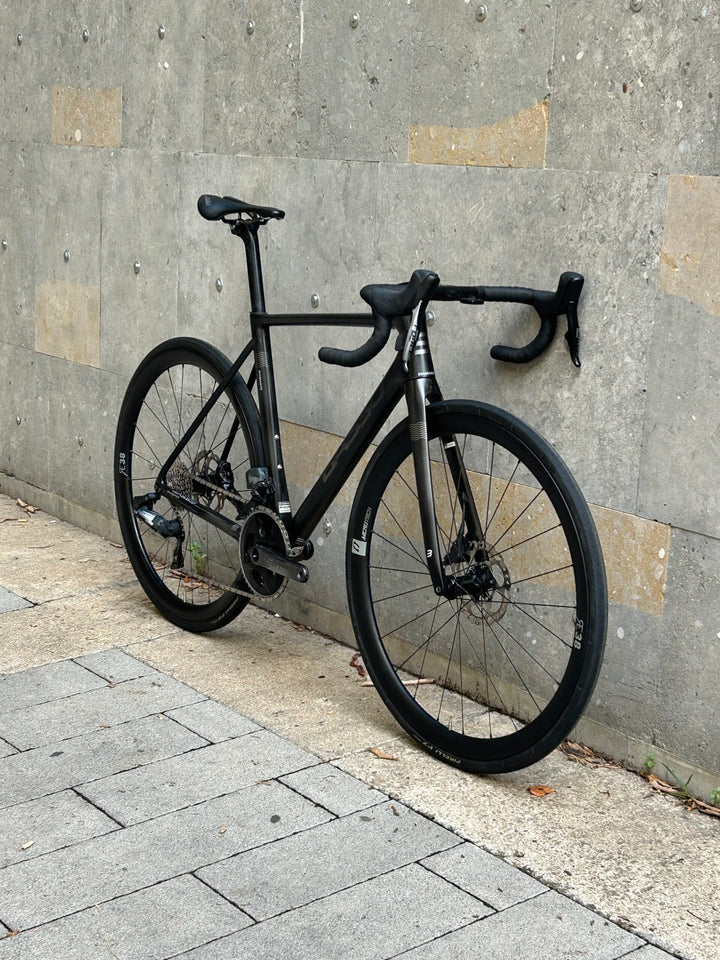 Bicicleta de carretera Basso Diamante Disc (SRAM Force AXS) Ex-Demo Talla 51