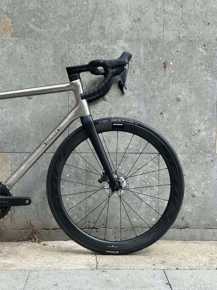 Bicicleta de carretera J.Guillem Formentor Titanium (Shimano Ultegra Di2) 2025