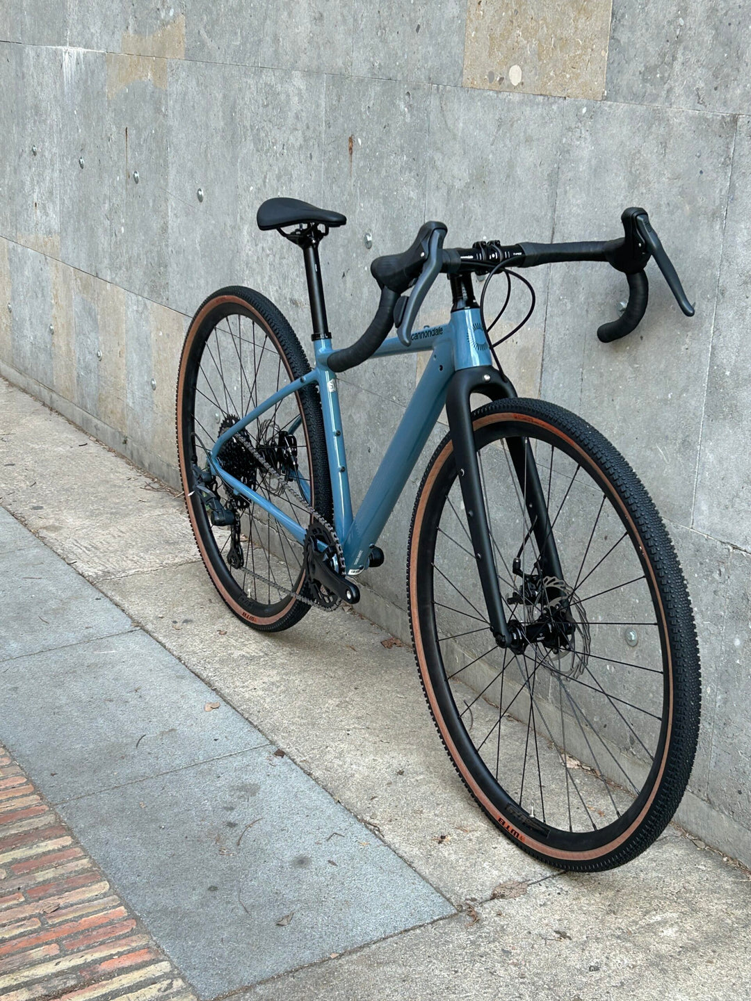 Cannondale 700 U Topstone 3 Gravel Bike