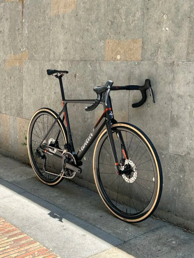 Wilier Verticale SLR – Ultegra Di2 | Kleos 36 | Negro Core