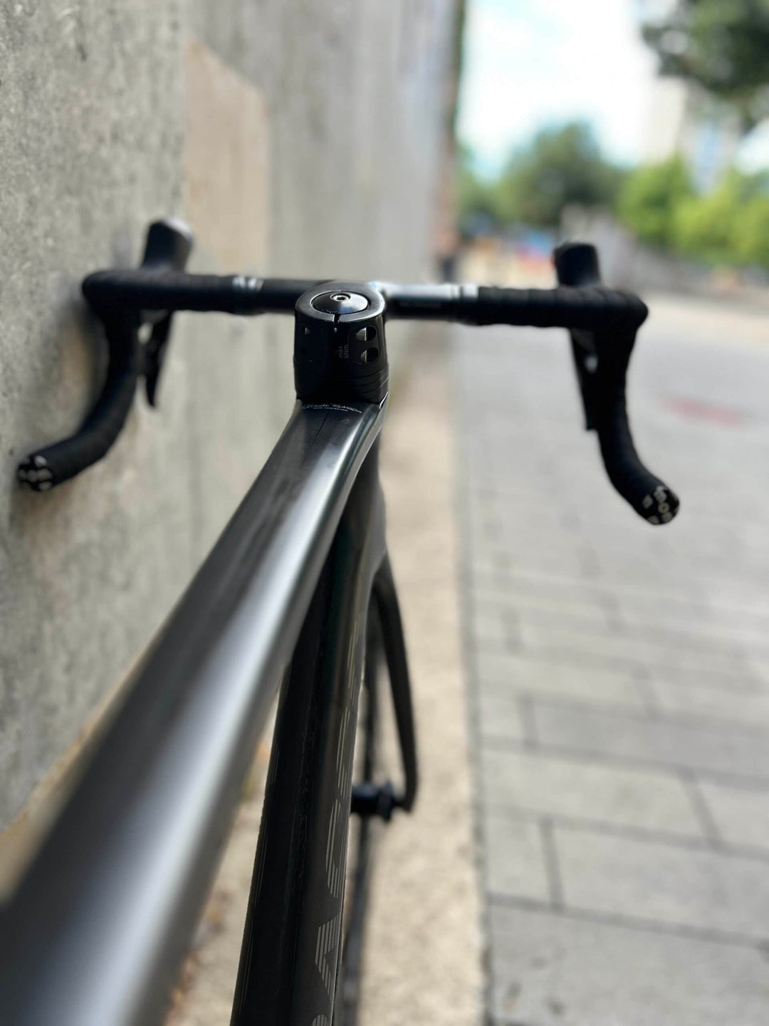 Bicicleta de carretera Basso Diamante Disc (SRAM Force AXS) Ex-Demo Talla 51