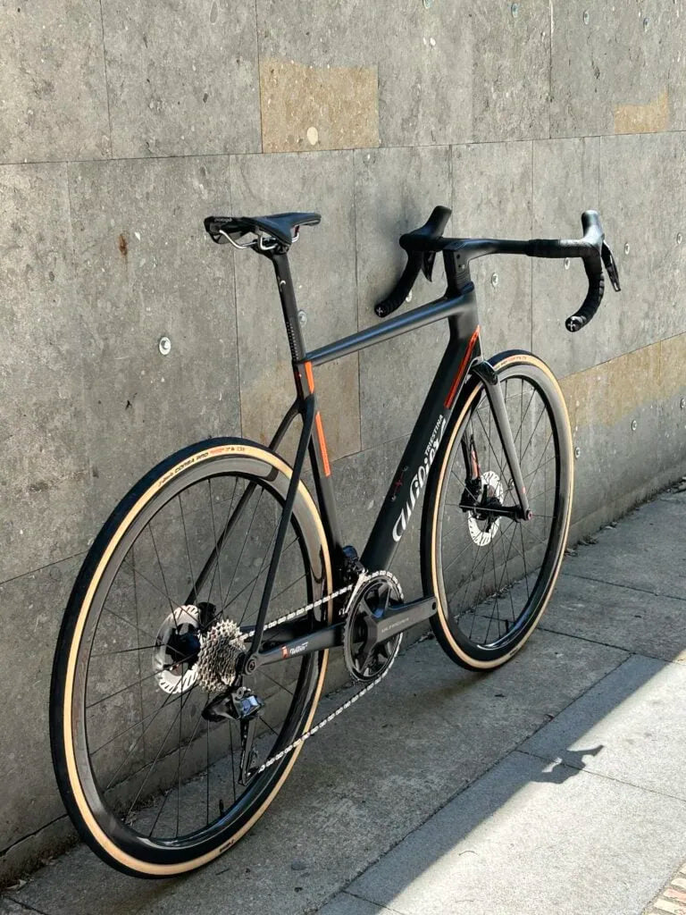 Wilier Verticale SLR – Ultegra Di2 | Kleos 36 | Negro Core